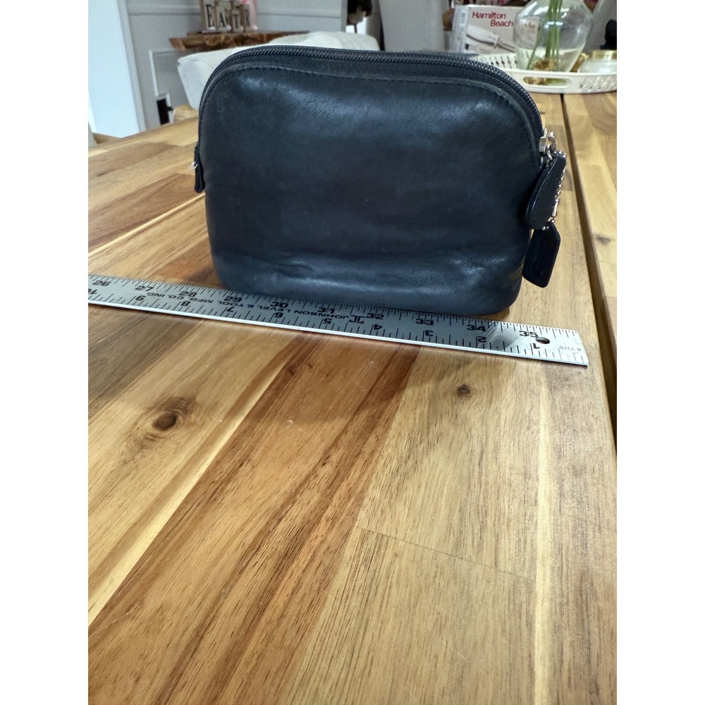 COACH Vintage Dome Zip Medium Cosmetic Case Purse in Black Leather - Picture 4 of 6